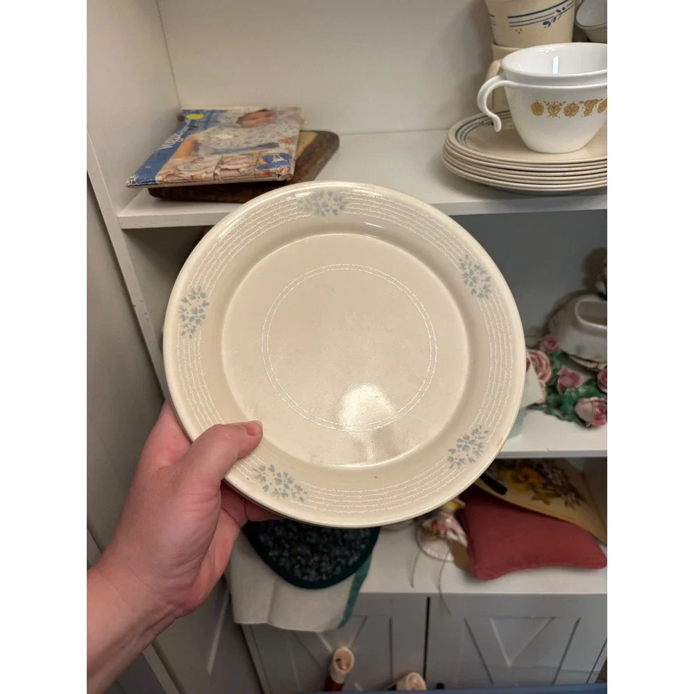 Corelle English Breakfast Dinner Plates Set of 4 Blue Floral Cream Vintage